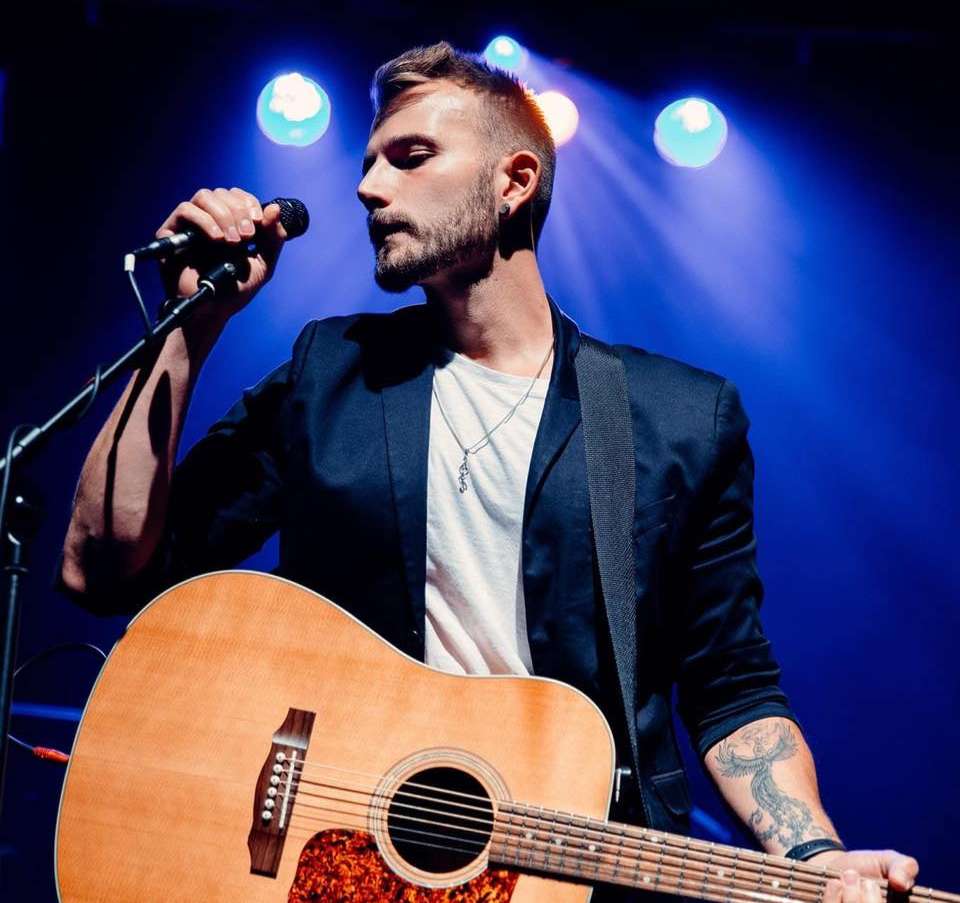 Fhynex Brightest Light, interview with Fhynex